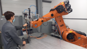 France Relance : ESTIA et RESCOLL travaillent sur la robotisation du collage